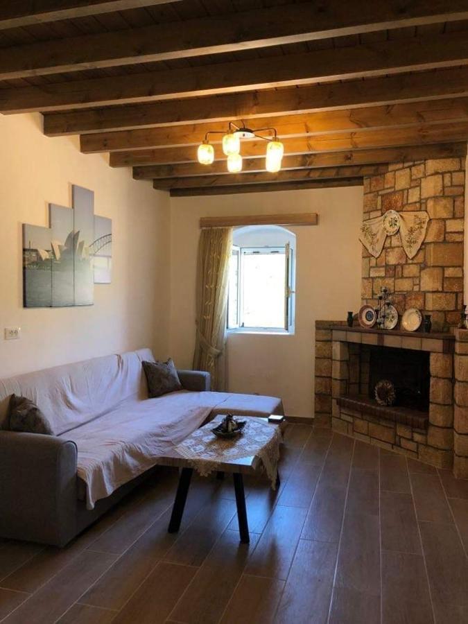 Villa Jimmy, Pilona Village Vlicha  외부 사진